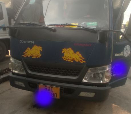 Đô thành IZ 49, tăng tốc có tiếng gõ, nhã ga tắt máy