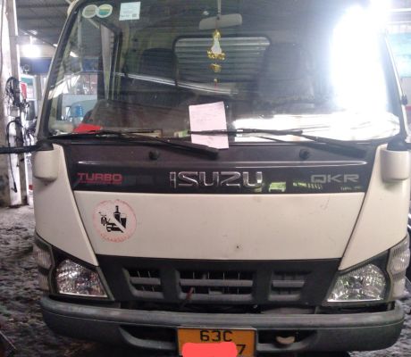 ISUZU 91PS làm thắng 4 bánh và bảo dưỡng định kì